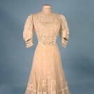 SILK &amp; LACE TEA GOWN, c. 1908