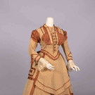 THREE PIECE PATTERNED SILK BLEND DAY DRESS, c. 1870