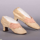 PAIR OF PATTERNED SILK SHOES, 1780s