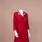  EMBROIDERED RED CREPE HOSTESS GOWN, 1950S