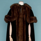 MAINBOCHER FORMAL EVENING CAPE, 1950