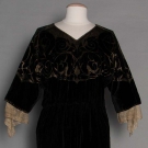 STENCILLED VELVET GOWN, EARLY 20TH C