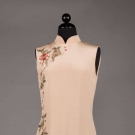 OSCAR DE LA RENTA EMBROIDERED EVENING DRESS, LATE 20TH C