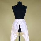 LADY'S WHITE COTTON OPEN-DRAWERS, LATE 19th C