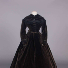 BROWN SILK VELVETEEN DAY DRESS, 1860s